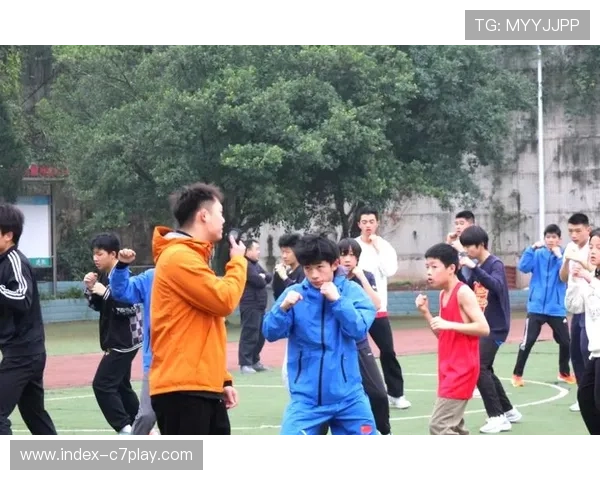 校园拳击与文旅融合:建水县借赛事激发体育产业新活力 校园拳击与文旅融合:建水县借赛事激发体育产业新活力